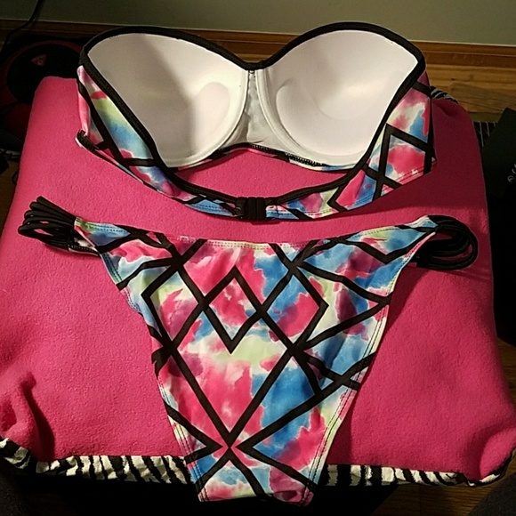 NWOT Watercolor Pushup Bikini! - Picture 3 of 7